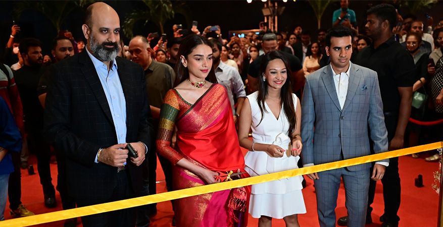 ROYALTY OPENS ITS GATES FOR YOU AS ADITI RAO HYDARI INAUGURATES THE GRANDEST EVER LOBBY OF NEW WADALA AT DOSTI EASTERN BAY